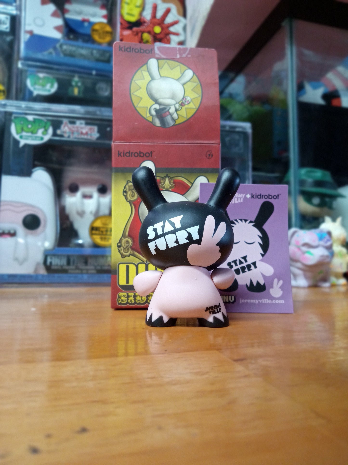 Kidrobot Sideshow Dunny Series 2013 - Stay Furry Figure